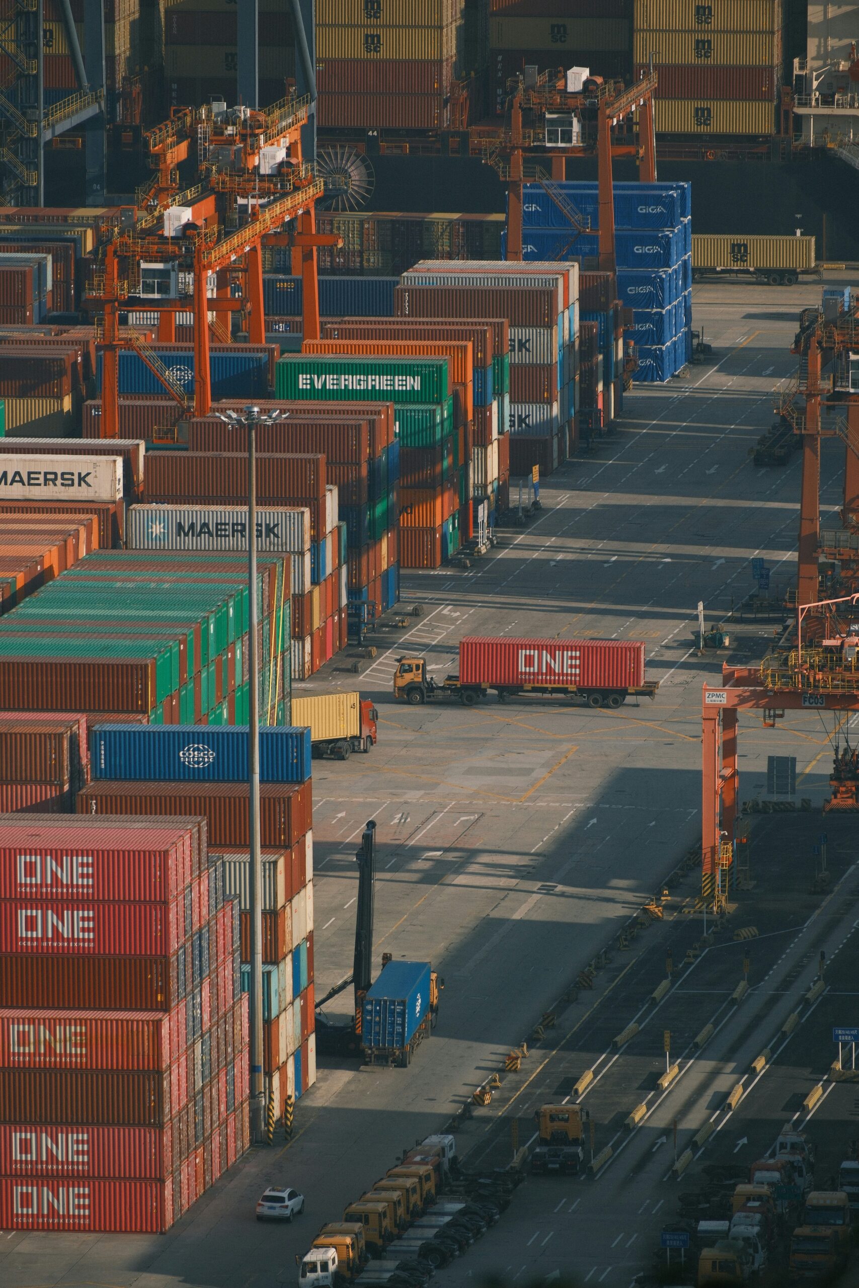Container handling beside a cargo ship